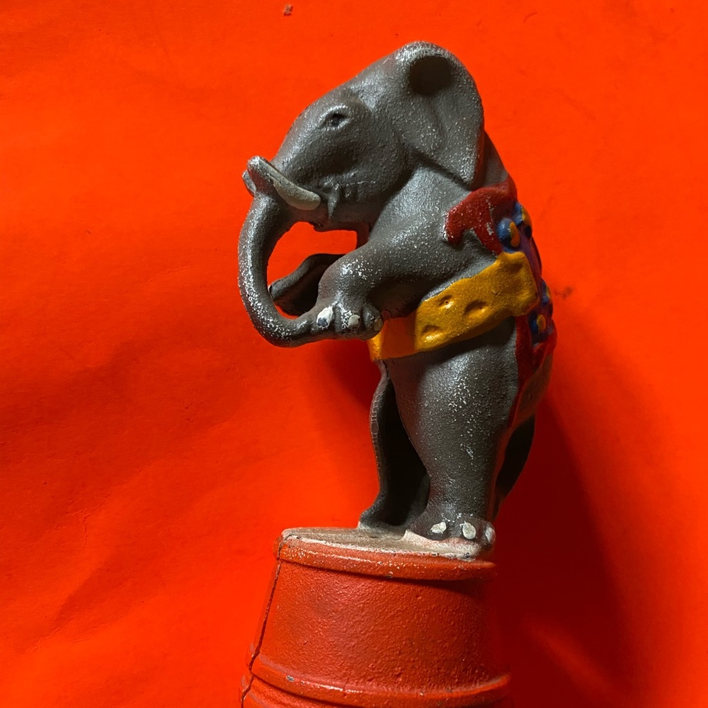 Vintage elephant piggy bank
